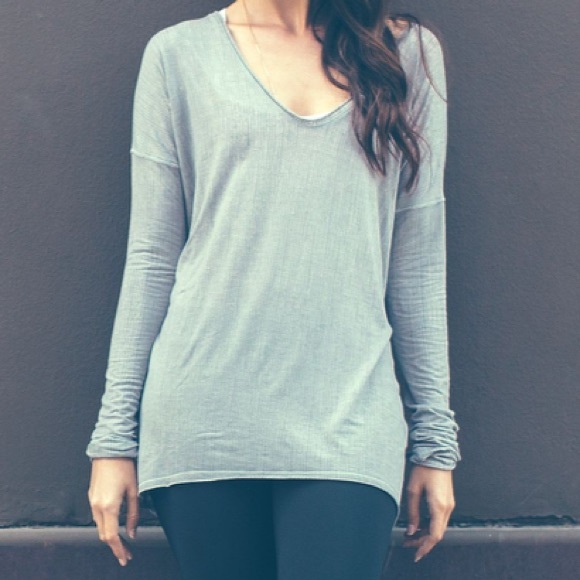 Lululemon Flip Your Dog Long Sleeve - Picture 6 of 7